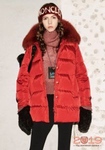 Червона куртка зима 2018-2019