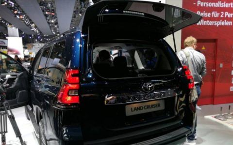 Двері багажника Toyota Land Cruiser Prado 2019