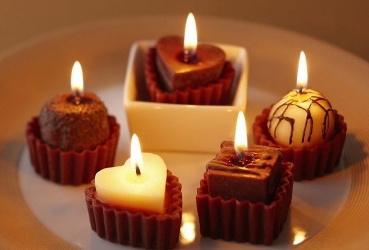 Свічки у вигляді цукерок