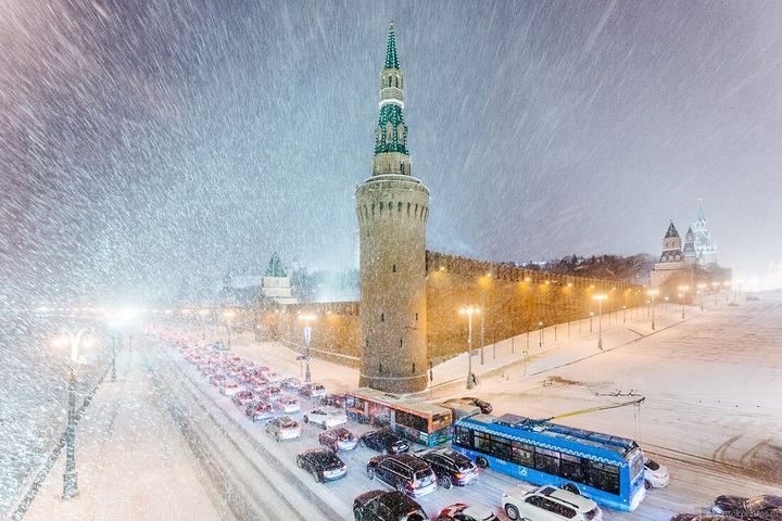 Сніг в Москві