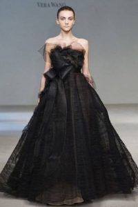 Незвичайне чорне плаття для нареченої