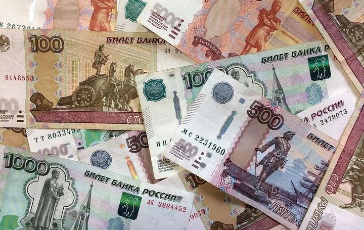 російські рублі
