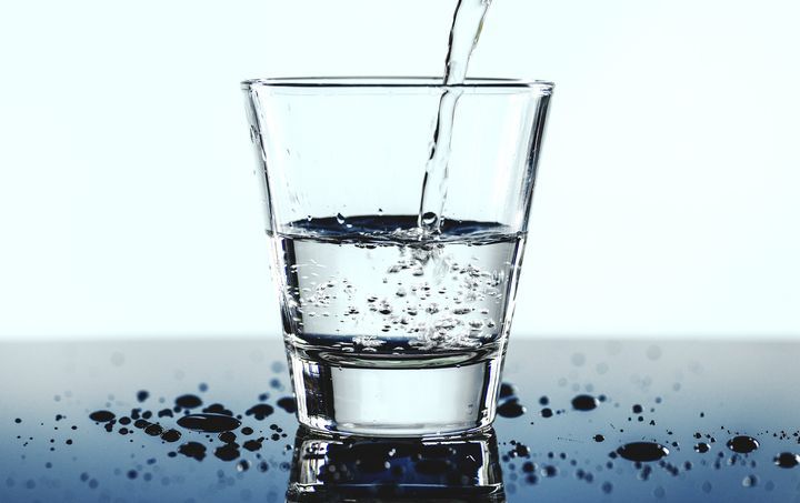 Вода в склянці