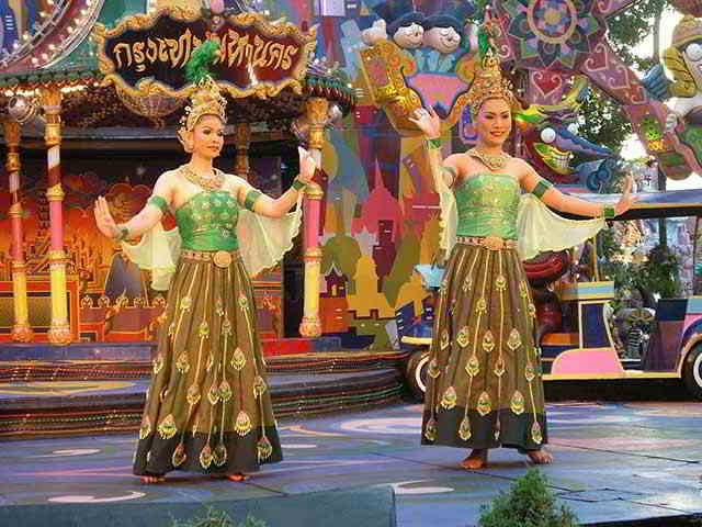тайські танцюристи
