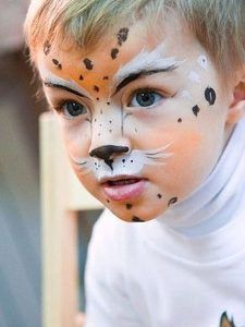 Аквагрим леопард на Новий Рік для хлопчика