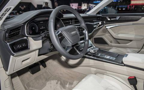 У салоні Audi A6 2019