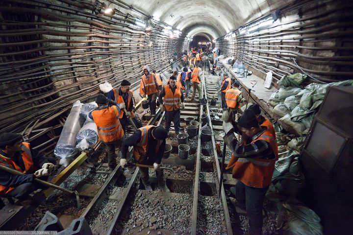 Будівництво метро в Москві