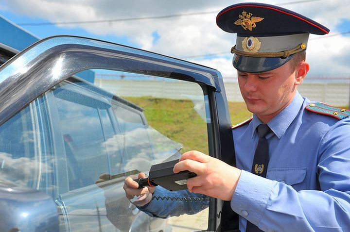 Замір рівня тонування скла