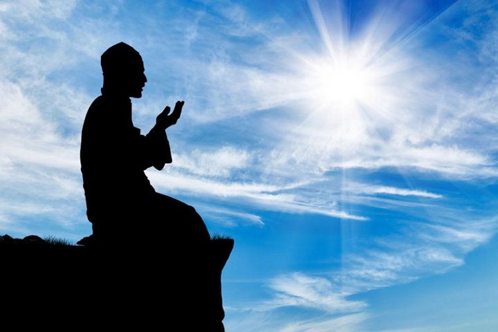 молиться мусульманин