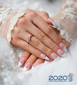Весільний французький манікюр зима 2019-2020